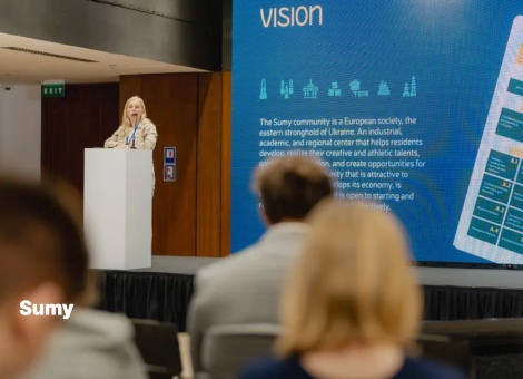 Oksana Kubrak Presents Lifelong Learning Strategy
